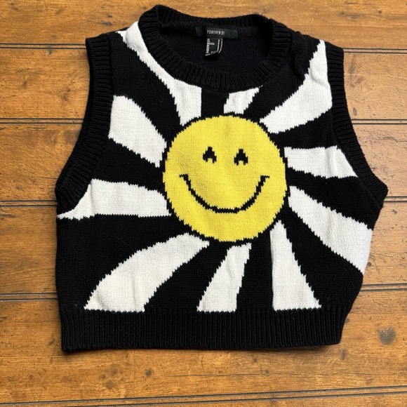 Forever 21 Sweaters - Forever 21, Smiley Sweater Vest Small